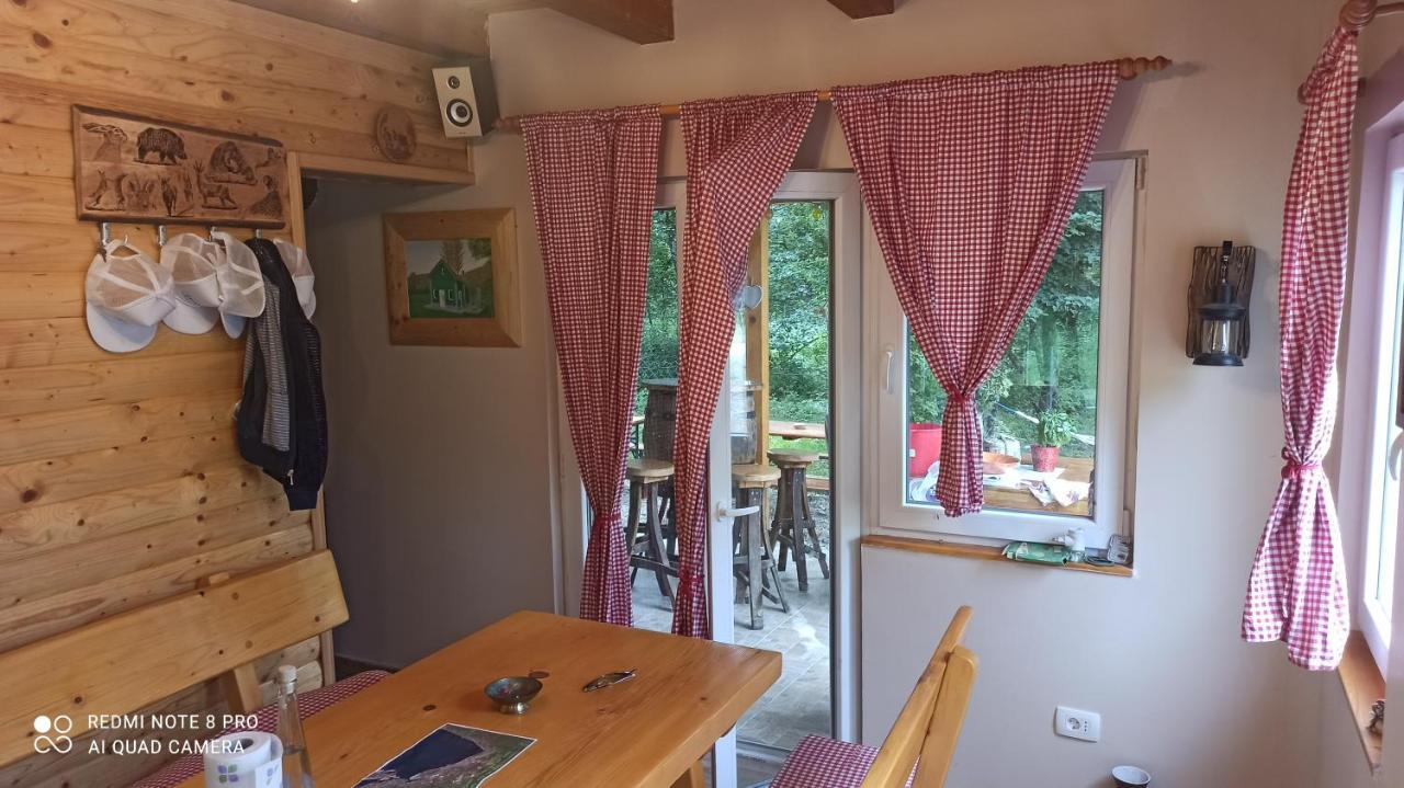 House Chalet *